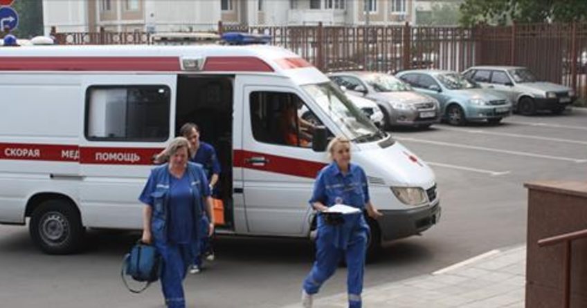 Коллеги молятся: Известную актрису срочно госпитализировали в тяжелом состоянии. Врачи пытаются спасти ей жизнь